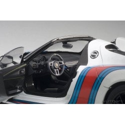 1:18 Porsche 918 Spyder Martini Livery No.15 (AUTOart)