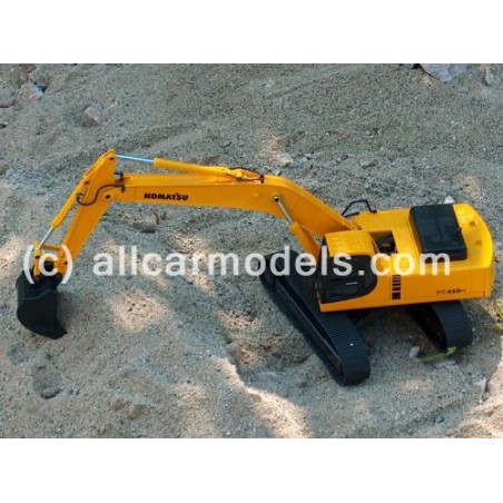 1:32 Komatsu PC450LC6 Excavator with Rubber Tracks (Joal)