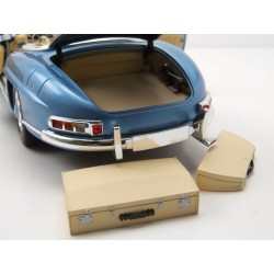 Minichamps 1/18 Mercedes Benz 300 SL Roadster with Hard Top W198