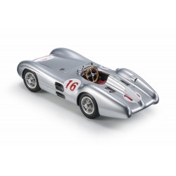 GP Replicas 1/18 Mercedes W196R Streamliner, Νο.16, 1954 Winner F1 Italian GP, Juan Manuel Fangio