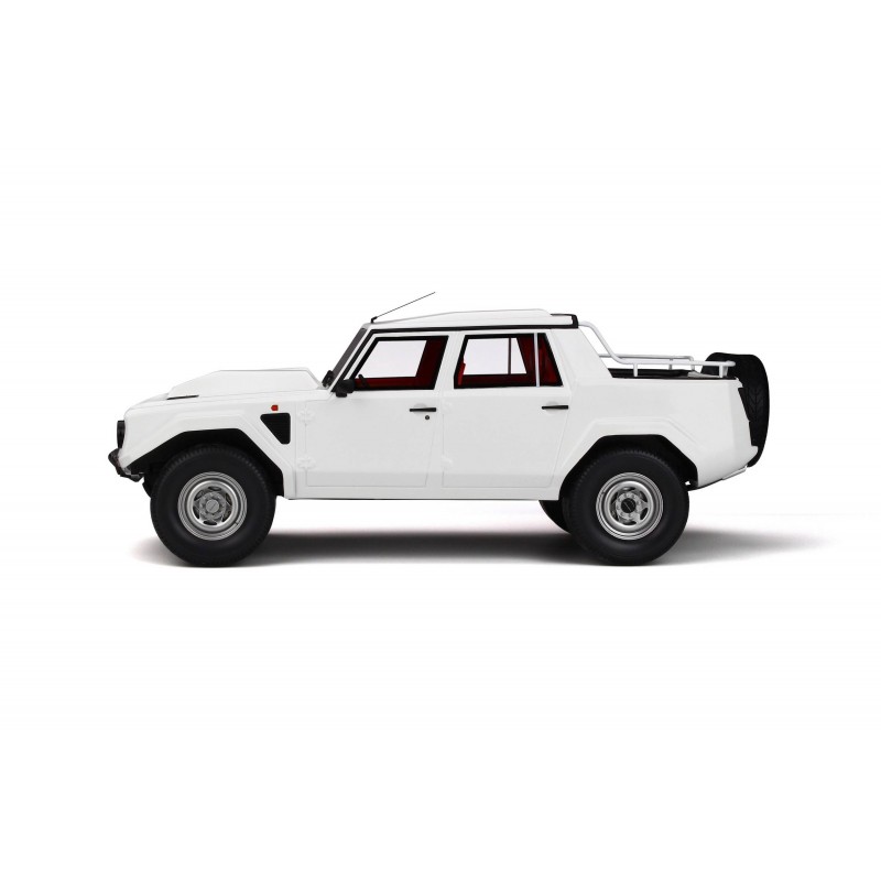 1:18 Lamborghini LM002 (GT Spirit)