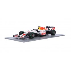 Spark 1/18 Red Bull Racing...