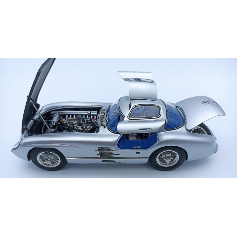 CMC 1/18 Mercedes Benz 300 SLR Uhlenhaut Coupé, 1955, (Blue interior)