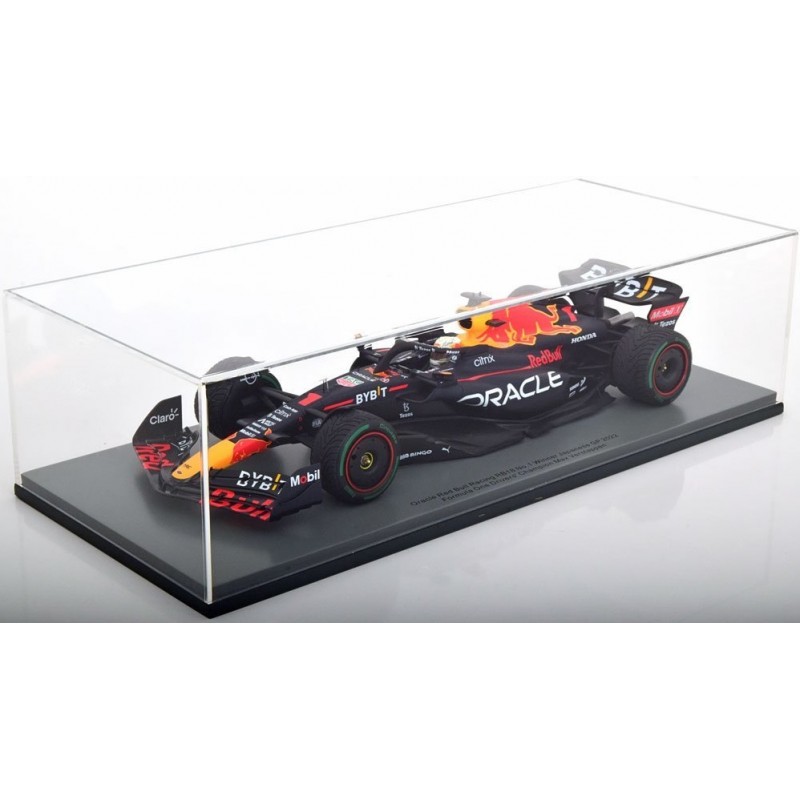 Spark 1/18 Oracle Red Bull Racing RB18 Winner Japanese GP 2022 No 