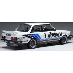 Ixo 1/18 Volvo 240 Turbo Volvo Europe Dealer Team, No.1, 3rd ETCC Brünn, Johnny Cecotto/Anders Olofsson 1986