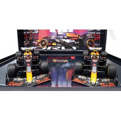 Minichamps 1/18  Red Bull Racing RB19 2 Car Set F1 RB19 No.1 Qatar GP & Sprint Formula 1 World Champion Max Verstappen