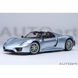 Autoart 1/18 Porsche 918...