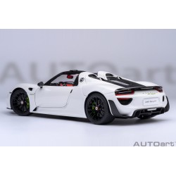 Autoart 1/18 Porsche 918 Spyder Weissach Package 2013