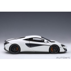 AutoArt 1/18 McLaren 570S
