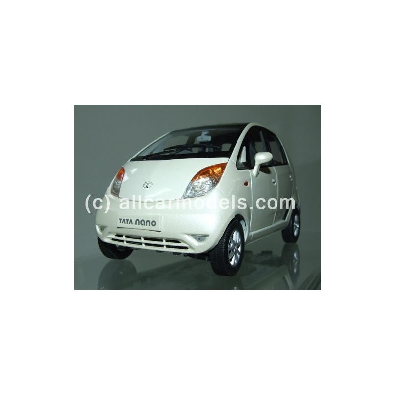 1/18 Tata Nano LX 2009