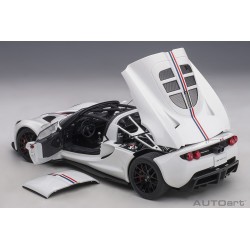 Autoart 1/18 Hennessey Venom GT Spyder “World Fastest Edition”