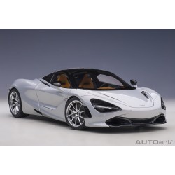 1/18 McLaren 720S