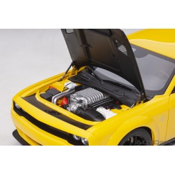 Autoart 1/18 Dodge Challenger SRT Hellcat Widebody 2018