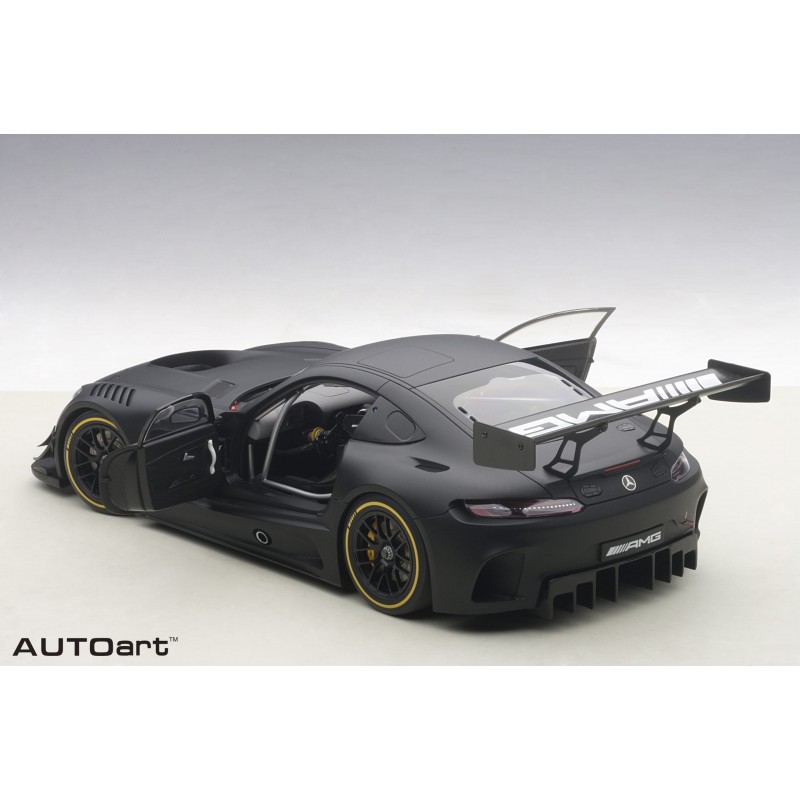 AUTOart 1/18 Mercedes AMG GT3 マットブラック Autoart 1/18 Mercedes- AMG GT3 Plain Body Version