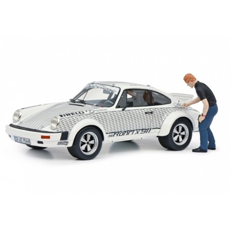 Schuco 1/18 Porsche 911 Röhrl x911 with Figure (1974 Porsche 911 G)