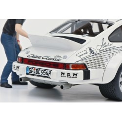 Schuco 1/18 Porsche 911 Röhrl x911 with Figure (1974 Porsche 911 G)