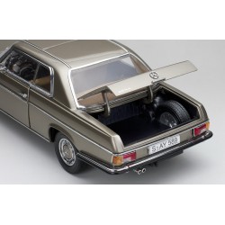 Sunstar 1/18 Mercedes-Benz Strich 8 Coupé 1973